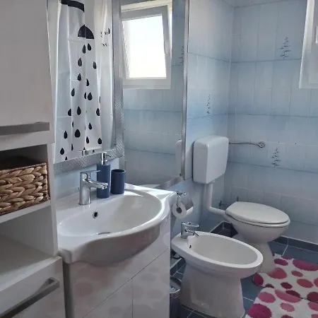 Island Bliss - 150 M From The Beach, With Sea View Vrbnik (Primorje-Gorski Kotar)
