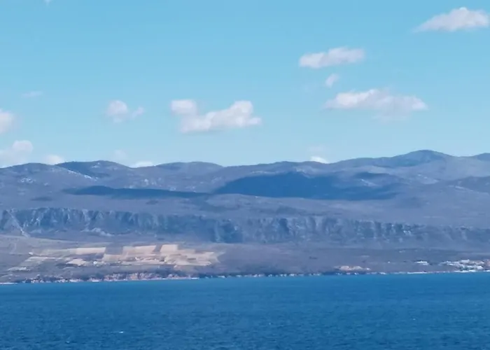 Island Bliss - 150 M From The Beach, With Sea View Appartement