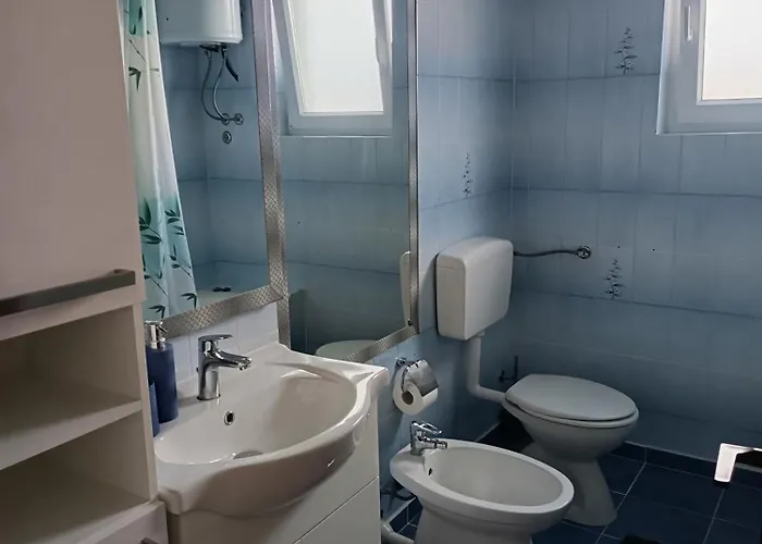 Island Bliss - 150 M From The Beach, With Sea View Lejlighed