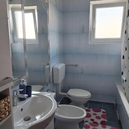 Apartmán Island Bliss - 150 M From The Beach, With Sea View *